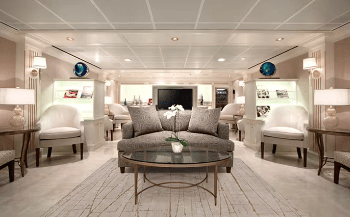 Concierge Lounge